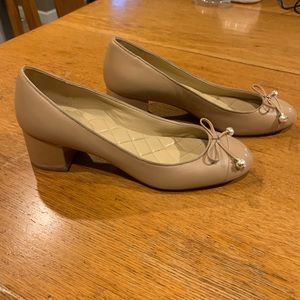 Michael Kors nude pump 8.5